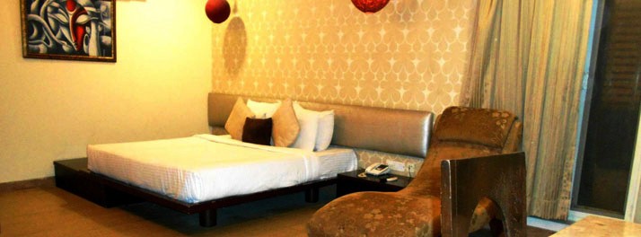 862/The White Klove - New Delhi 06.jpg